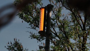Bei starkem Wind leuchten die Warnlampen orange.