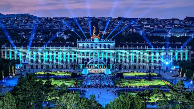 Schloss Schönbrunn als Bühne für das größte Klassik-Konzert unter freiem Himmel