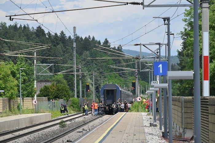 Im Einsatz standen die Freiwillige Feuerwehr Lind ob Velden, Rosegg, Velden und Wernberg.