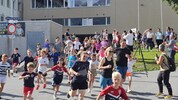 Mehr als 200 Kinder, Jugendliche, Eltern und Lehrende nahmen in Stams am Spendenlauf zu Gunsten ...