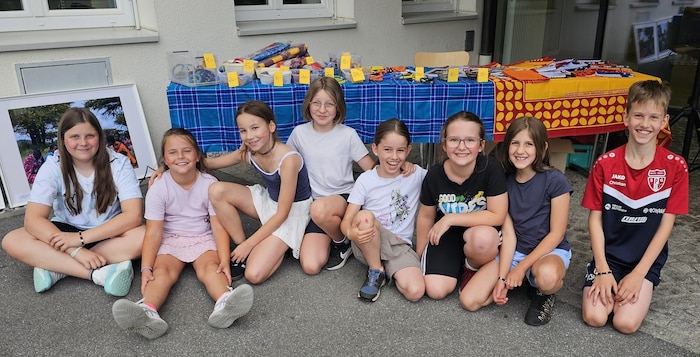 Die Organisatoren: Aurelia, Victoria, Lara, Mia, Isabella, Linda, Emma und Christian (von ...