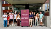 Ein Trio des Vereins EinserTisch brachte den Schülern der TFBS Handel und Büro Innsbruck das ...