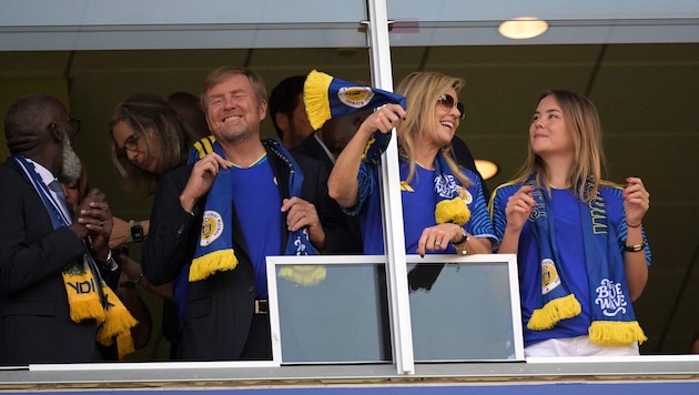 König Willem-Alexander, Königin Maxima und Tochter Ariana verfolgten das Spiel von Curacao.