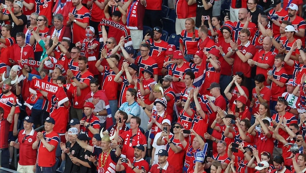 Norwegens Fußball-WM-Fans erobern auch den Baseball.