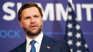US-Vizepräsident JD Vance wird sich eigenen Angaben zufolge einige Tage in der Schweiz ...