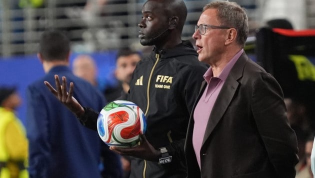Österreichs Teamchef Ralf Rangnick – ein Ernährungs- und Schlafexperte des ÖFB hat einen ...