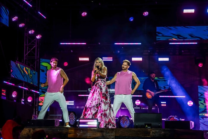 Schlagerstar Simone sang ihren Hit „Was weißt du schon von Liebe“.