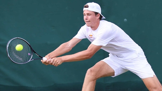 Joel Schwärzler war bislang einmal in Wimbledon dabei: 2023 scheiterte er im Junioren-Bewerb ...
