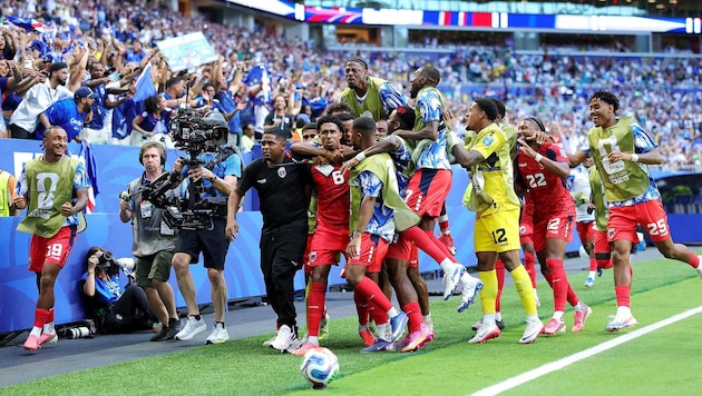So feierten die Spieler von Kap Verde den Aufstieg in das Sechzehntelfinale.