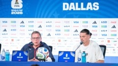 Ralf Rangnick (li.) und Marcel Sabitzer bei der Pressekonferenz vor dem Hit gegen Argentinien