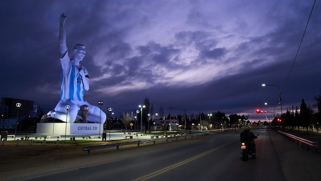 Die neue Messi-Statue in Cutral Co