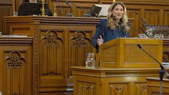 Finanzstadträtin Barbara Novak (SPÖ) verteidigte das Defizit im Rechnungsabschluss der Stadt.