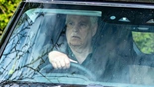 Trotz Ermittlungen und Hausdurchsuchung: Andrew jettet zum Luxus-Urlaub nach Frankreich ...