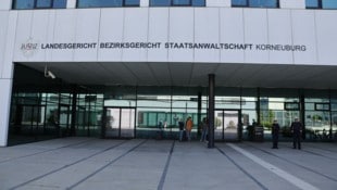 Im Landesgericht wurde einem Schüler der Prozess wegen Vergewaltigung gemacht.