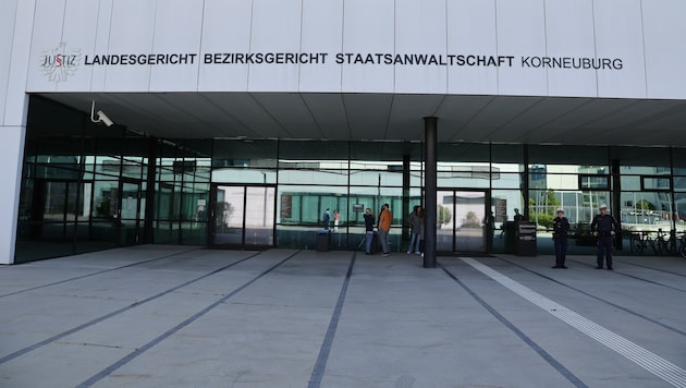 Im Landesgericht wurde einem Schüler der Prozess wegen Vergewaltigung gemacht.