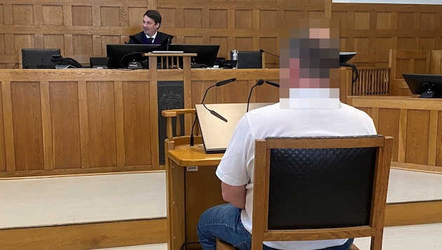Der Angeklagte hatte seine Tochter auf brutale Art und Weise bedroht.