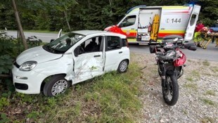 Sowohl der Motorradlenker als auch die Lenkerin des Pkw wurden verletzt.