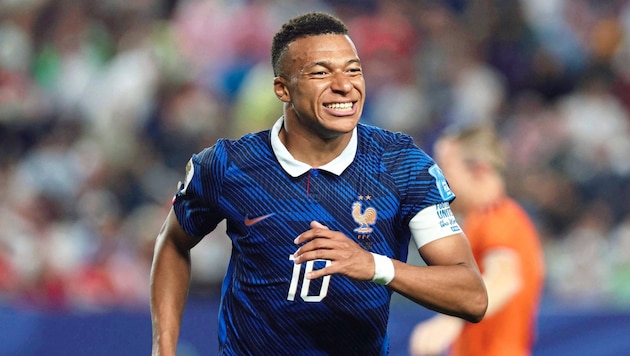 Superstar Kylian Mbappe hatte leicht lachen, er haute den nächsten Doppelpack raus!