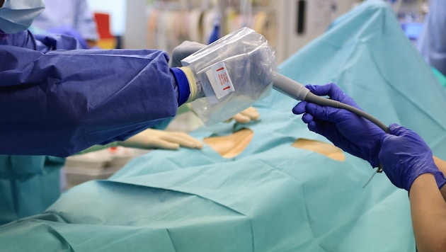 Archivbild: Der Verletzte wurde in den Schockraum der Klinik Innsbruck eingeliefert.