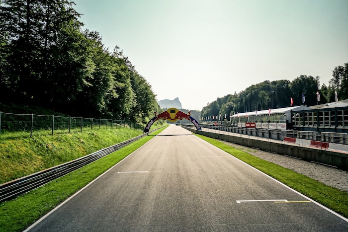 Endlich heulen am Salzburgring wieder die GT3 Boliden auf.