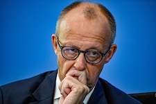Der deutsche Bundeskanzler will die Vorschläge einer Kommission gnadenlos durchziehen.
