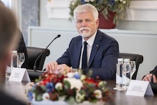 Der liberale Präsident Petr Pavel will seine NATO-Teilnahme einklagen.