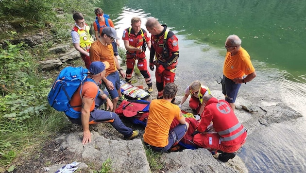 Die Frau musste mit dem Hubschrauber geborgen werden.