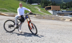 Lina Frener testete zwei Tage lang im Bikepark Brandnertal und fühlte sich dort pudelwohl.