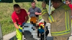 Feuerwehr und Samariterbund halfen dem Mann.