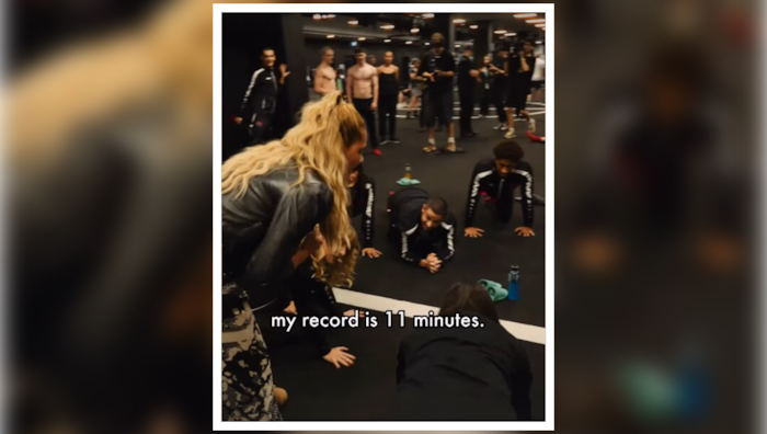 Helene Fischer verriet: Elf Minuten hielt sie die schweißtreibende Fitnessübung bereits durch – ...
