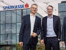 Die Erste Bank baut ihre Standbeine in Salzburg aus. Maximilian Clary und Aldringen (M.), ...