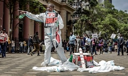 Kundgebung gegen das geplante Quarantänezentrum in der kenianischen Hauptstadt Nairobi