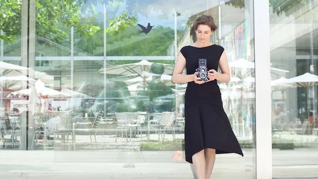 Die Fotografin Sabine Biedermann startet das Kunstprojekt mit 100 Portäts.
