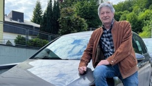 Edwin Walter wollte einen VW Golf verkaufen, geriet aber ins Visier von Betrügern, die ihn mit ...