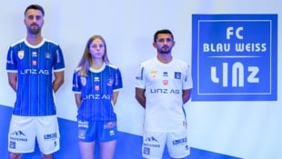 Kapitän Fabio Varesi-Strauss, Daniela Kittel und Ronivaldo in den neuen Dressen.