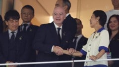 FIFA-Boss Infantino beim WM-Spiel Japan gegen Tunesien 