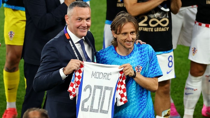 Luka Modric wurde nach dem Spiel geehrt.