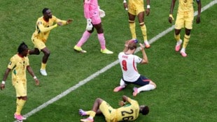 Harry Kane kann es nicht fassen: Der Goalgetter jagte den Matchball in den Abendhimmel.