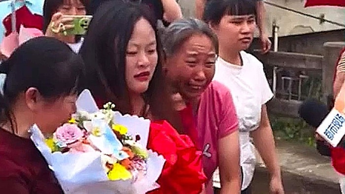 Liu Xiuhong sah nach mehr als zwei Jahrzehnten ihre leibliche Familie wieder.