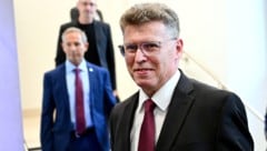 Johann Fuchs, Leiter der Oberstaatsanwaltschaft Wien, auf dem Weg zum Pilnacek-U-Ausschuss