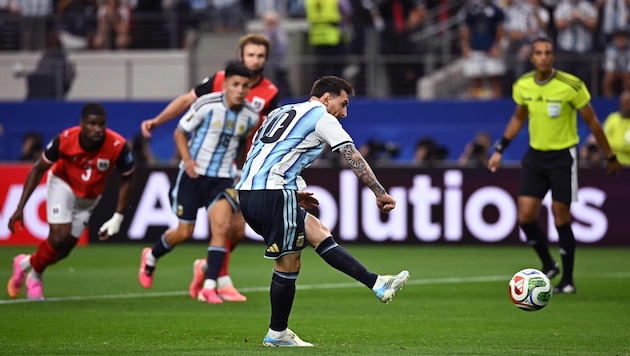 Lionel Messi verschoss einen Elfmeter gegen Österreich.