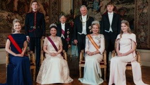 Beim Staatsbankett im Schloss Laeken in Brüssel (23. Juni 2026) vereint: Kronprinzessin ...