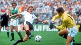 Schachner spielte 64 Mal im Nationalteam, traf 23 Mal.