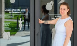 Die Ausstellung ist gratis, man muss sich aber bei der Kassa ein Ticket holen.