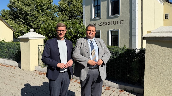 Fazekas und Strobl warnen vor möglichen Schulschließungen.