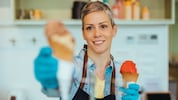 Eis herstellen und verkaufen, statt Eis zu genießen: Viele Österreicher suchen sich für den ...