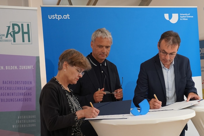 Feierliche Vertragsunterzeichnung der Kooperation von USTP mit der KPH Wien/NÖ in St. Pölten mit ...