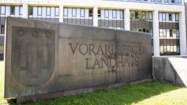 Beim Landhauspersonal gab es kaum Einsparungen. Über eine Milliarde Euro wurden im Jahr 2025 an ...