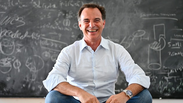 Der Quantenphysiker Markus Aspelmeyer ist mit der höchstdotierten Wissenschaftsauszeichnung des ...