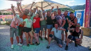 Bei heißen Tagen in Spielberg ist auch beim Feiern Vorsicht geboten.